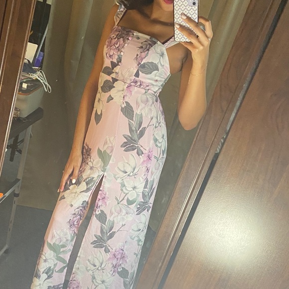 Mura boutique dress - Picture 3 of 6